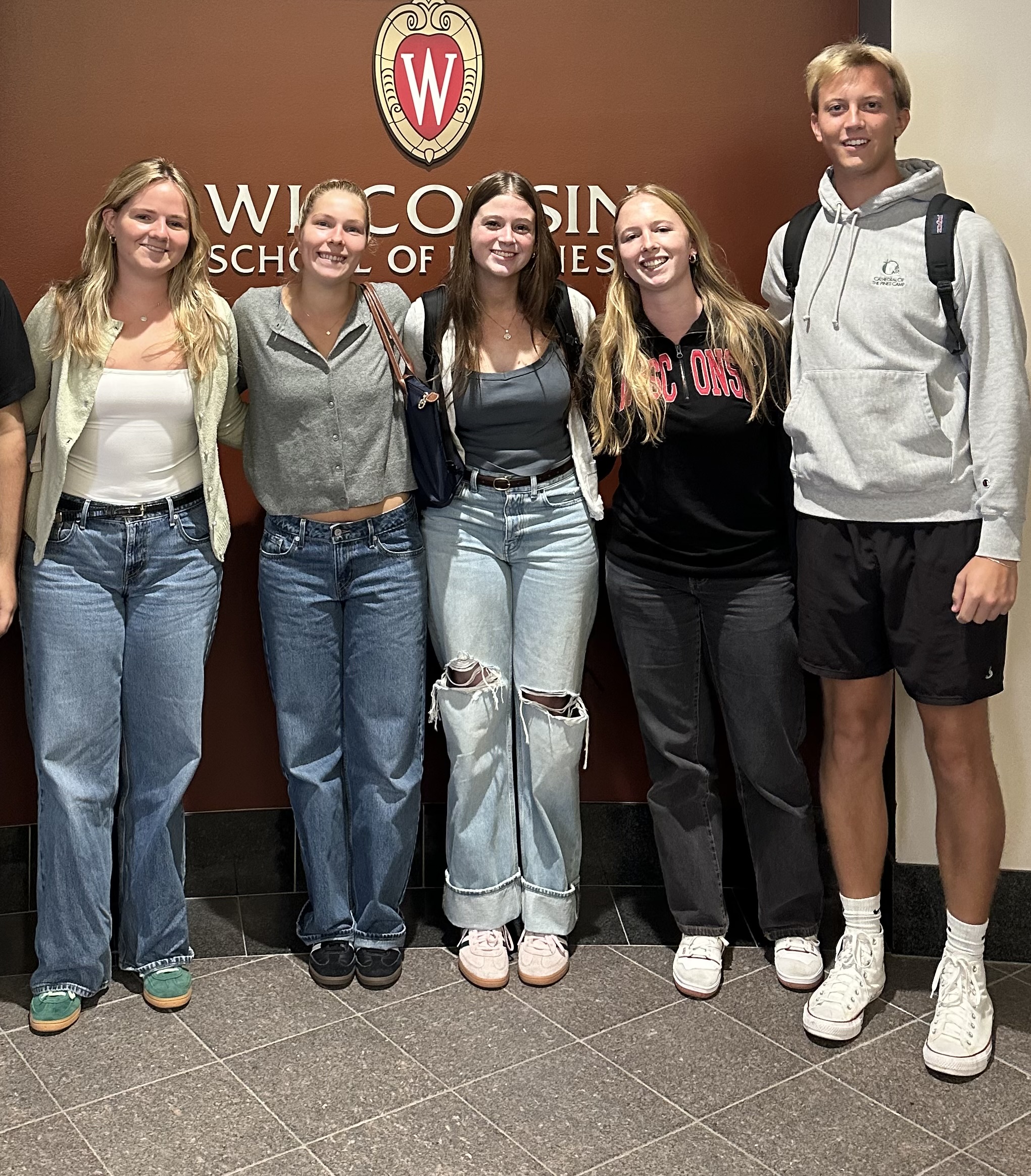 Team Photo: Carly Villa, Eleanor Hollander, Ava Hopper, Anna Van Riessen, Sam Kamin (Left to Right)